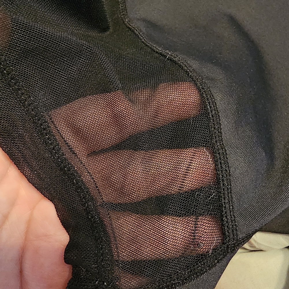 Fit booty strappy back mesh shorts